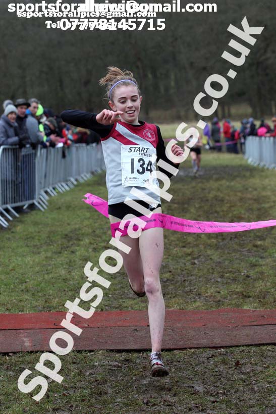 Girls under-15s, 2018 Northern Cross Country Champs., Harewood House, Leeds. Photo: David T. Hewitson/Sports for All Pics
